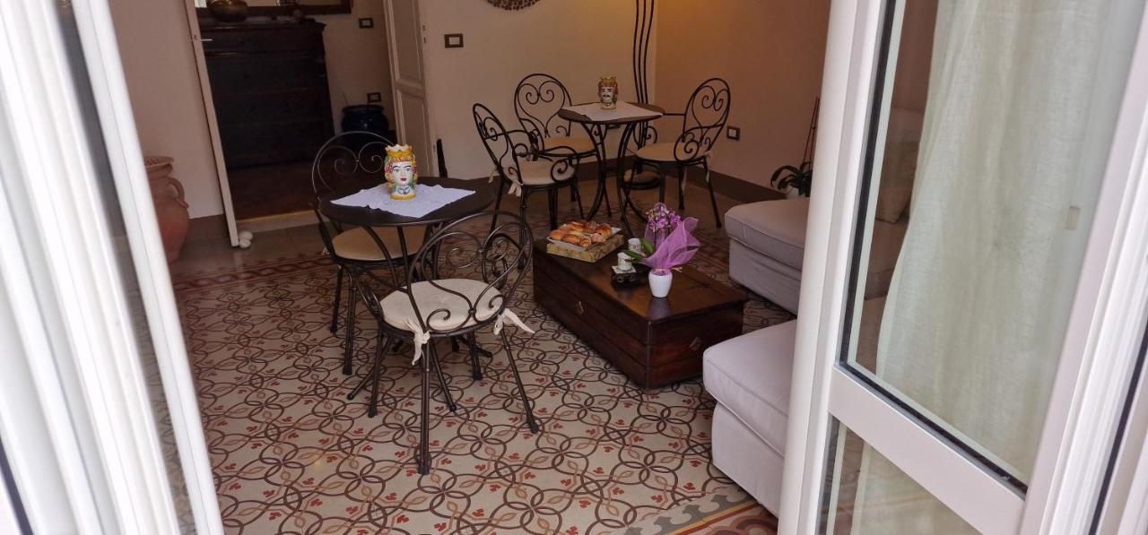 Hotel Eureka à Palerme Extérieur photo